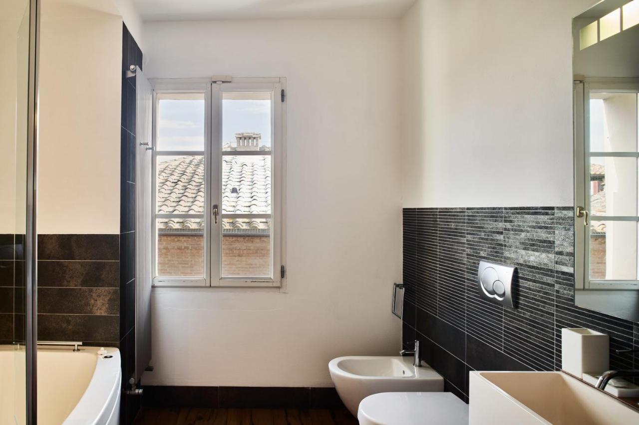B&B Le Logge Luxury Rooms Сиена Экстерьер фото